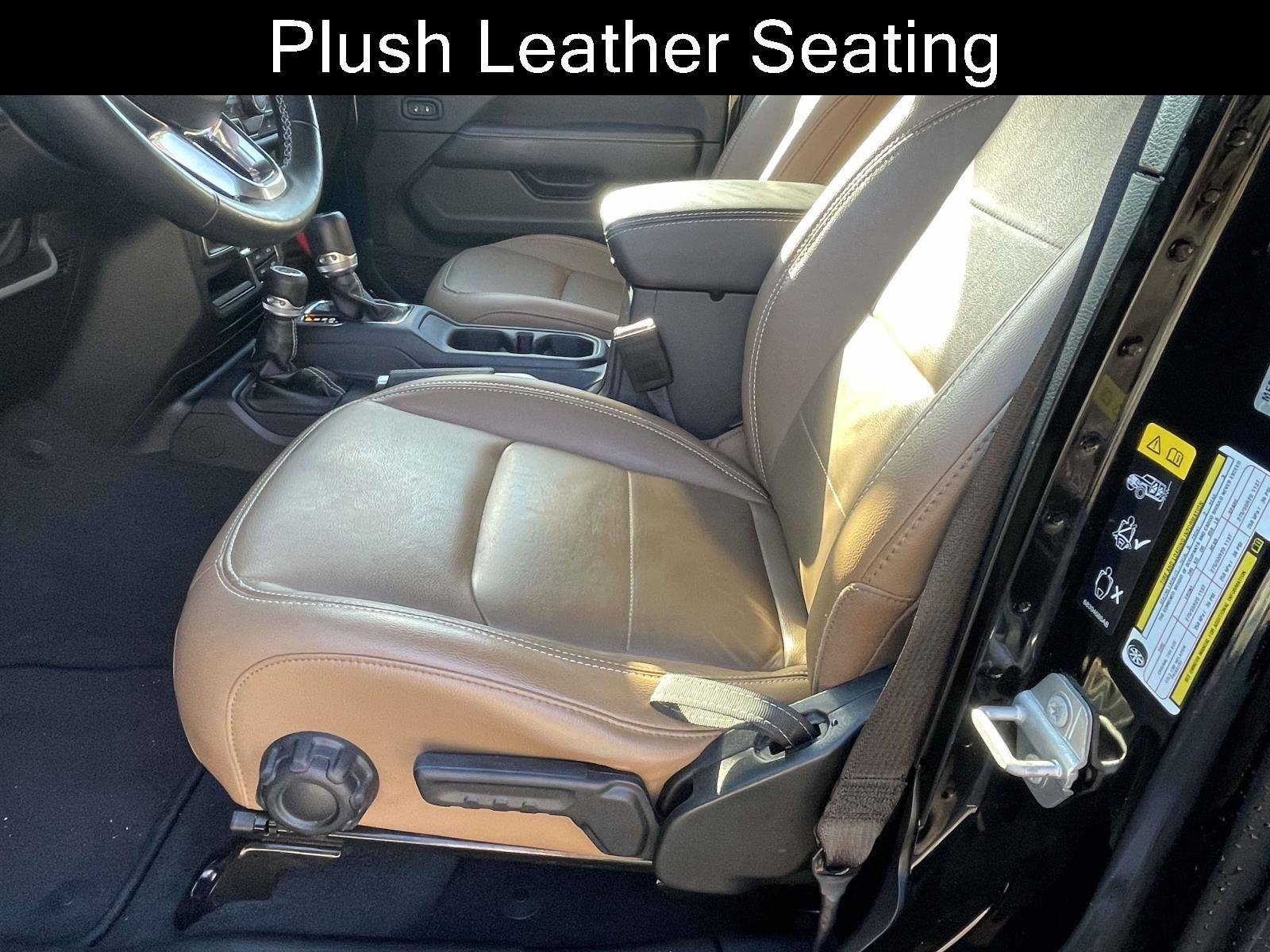 Used 2023 Jeep Wrangler Sahara w/ Cold Weather Group image 17