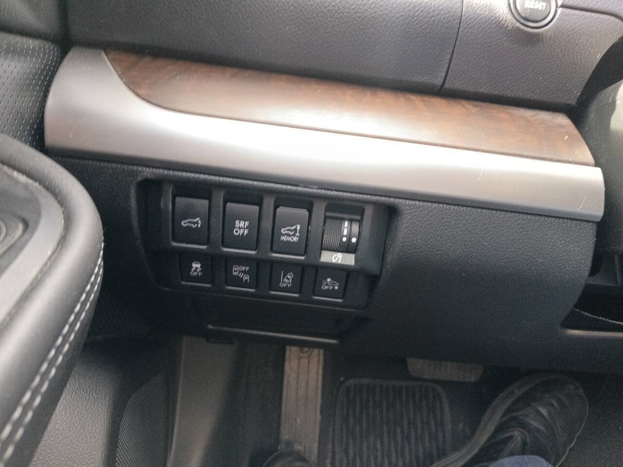 Used 2017 Subaru Outback 2.5i Limited image 6