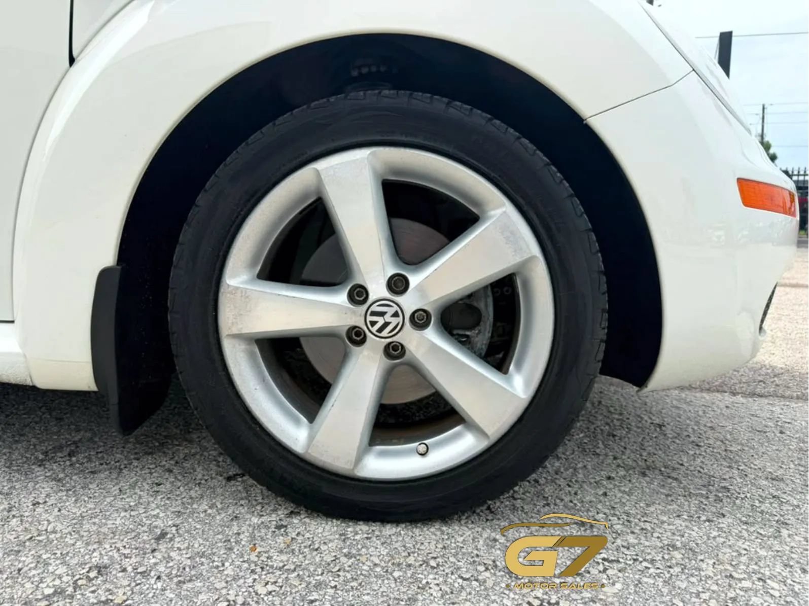 Used 2008 Volkswagen Beetle SE FWD image 10