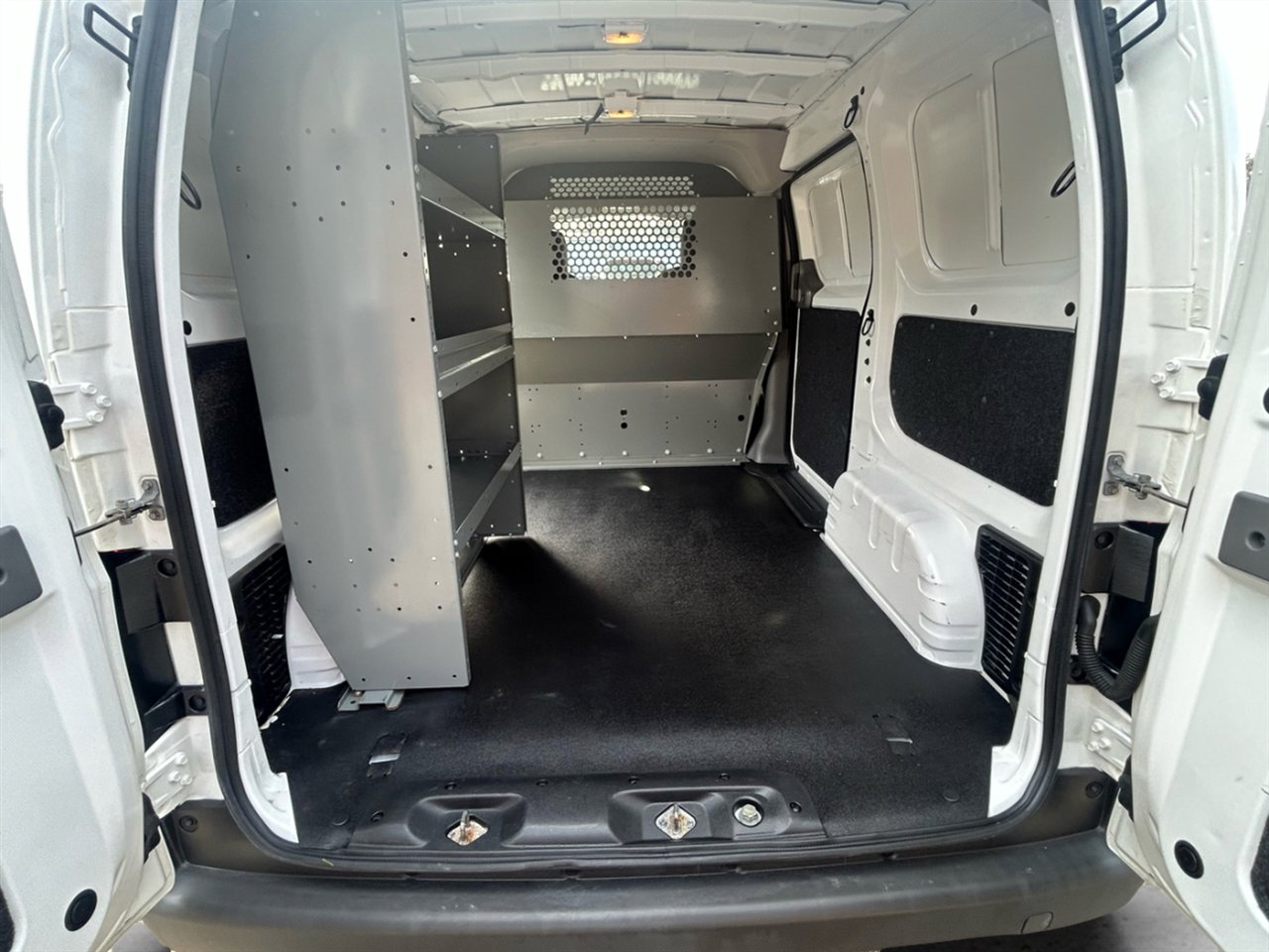 Used 2020 Nissan NV200 S image 14