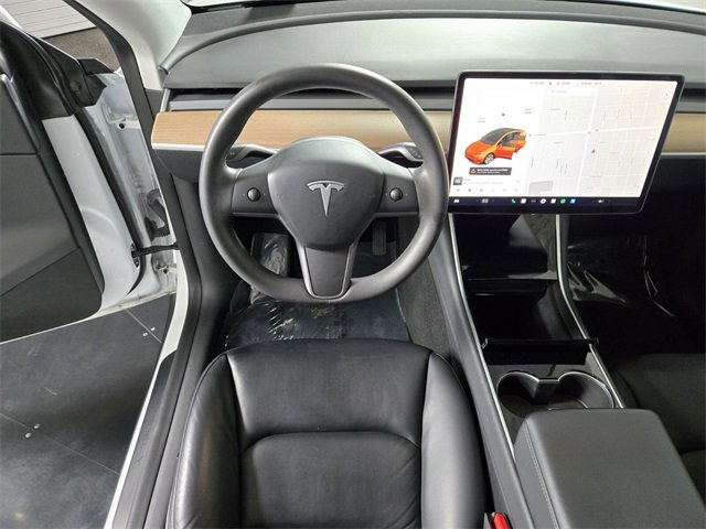 Used 2020 Tesla Model Y Long Range image 16