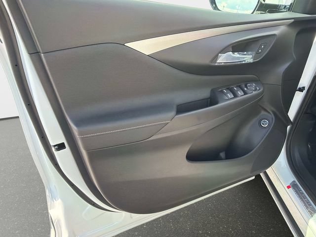 New 2026 Buick Envista Sport Touring FWD image 17