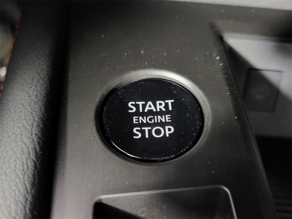 New 2025 Nissan Kicks SR image 20