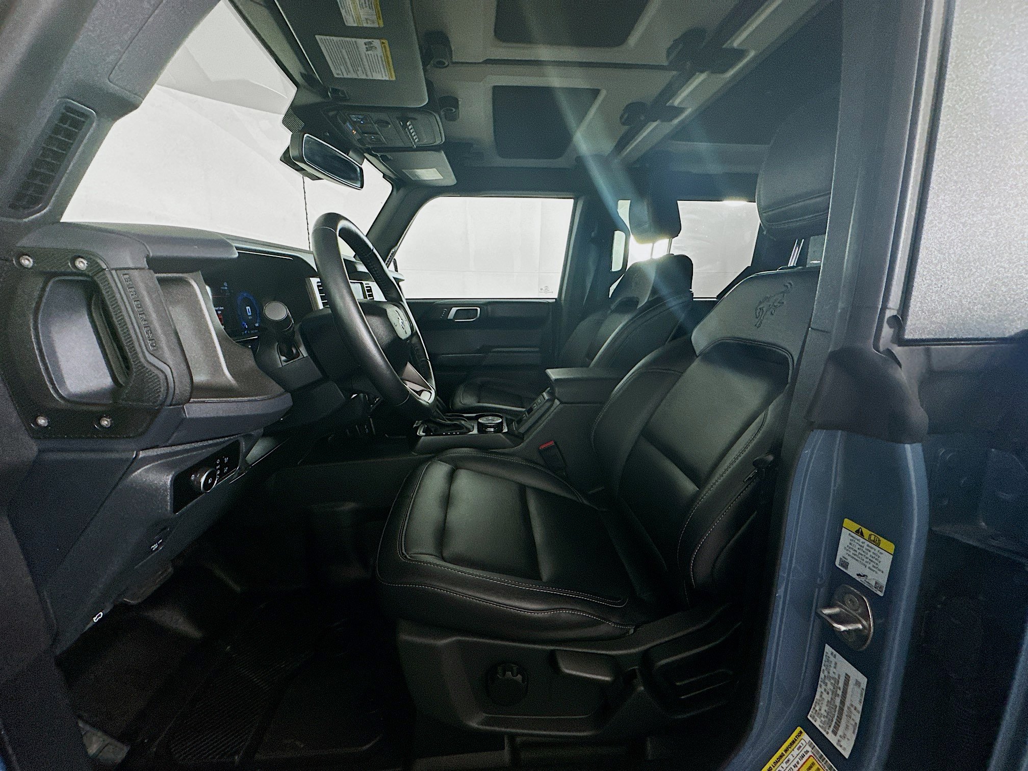 Used 2025 Ford Bronco Badlands AWD/4WD image 13