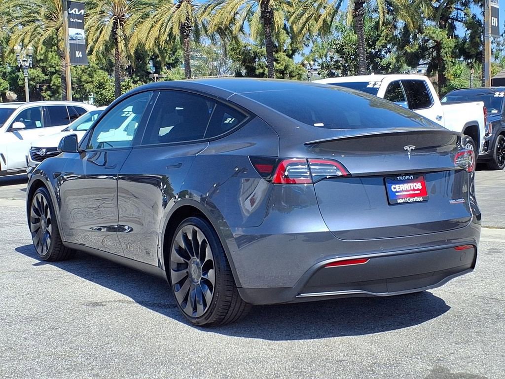 Used 2022 Tesla Model Y Performance image 3
