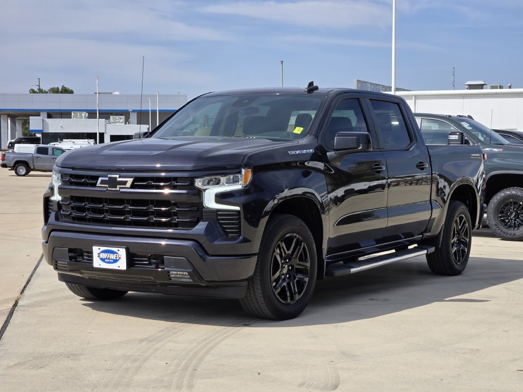 Used 2023 Chevrolet Silverado 1500 RST RWD image 3