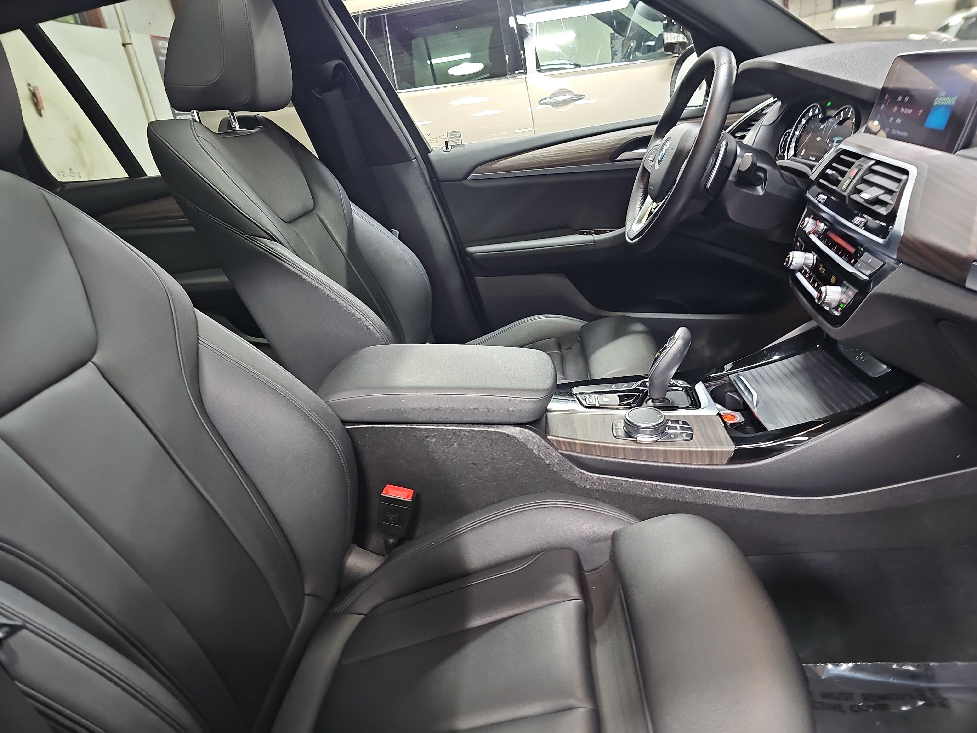Used 2019 BMW X3 xDrive30i w/ Premium Package AWD/4WD image 10
