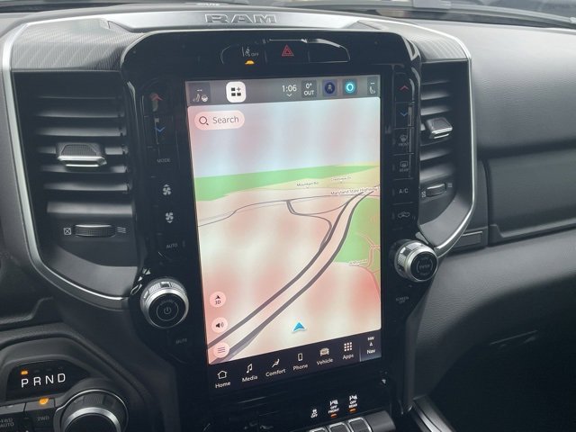 New 2026 RAM 1500 4x4 Crew Cab image 3