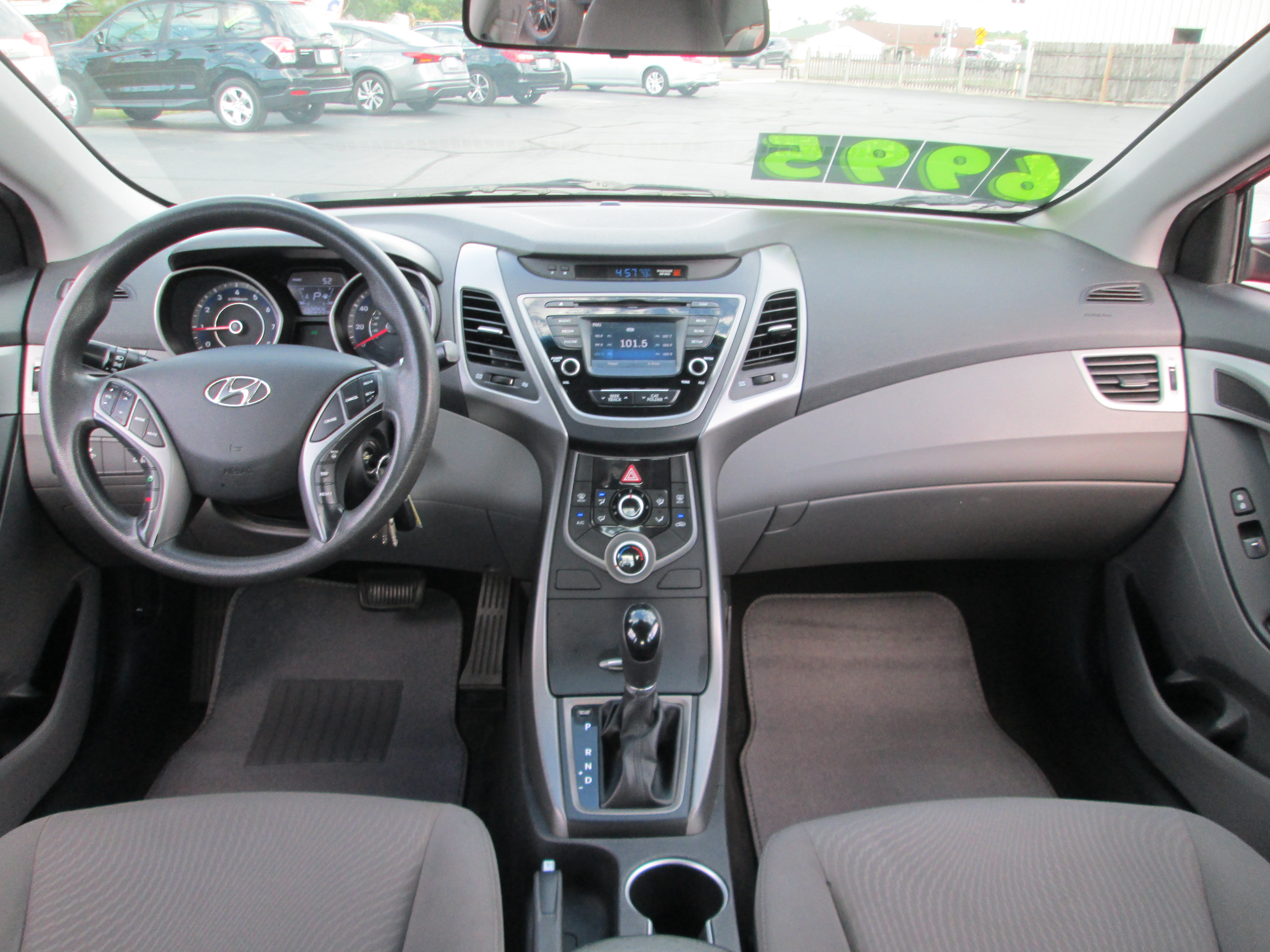 Used 2015 Hyundai Elantra SE w/ Option Group 02 FWD image 15