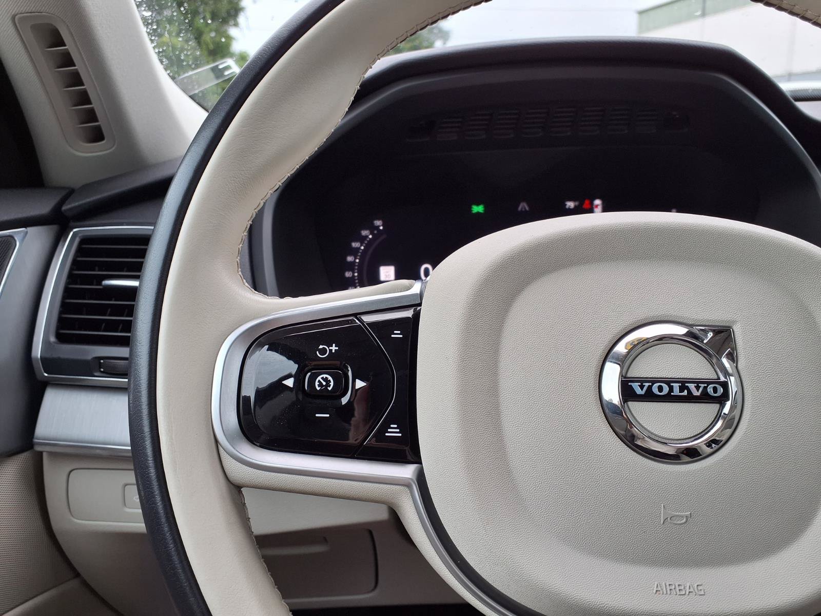 Used 2025 Volvo XC90 B5 Core w/ Protection Package Premier AWD/4WD image 29