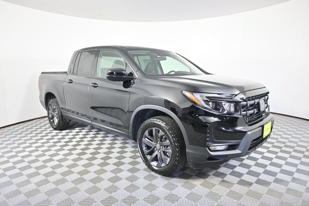 Used 2025 Honda Ridgeline Sport image 10