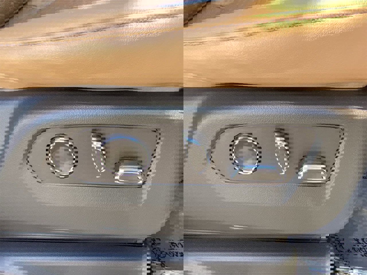 Used 2021 Cadillac Escalade Sport w/ Driver Assist Tech Package image 11