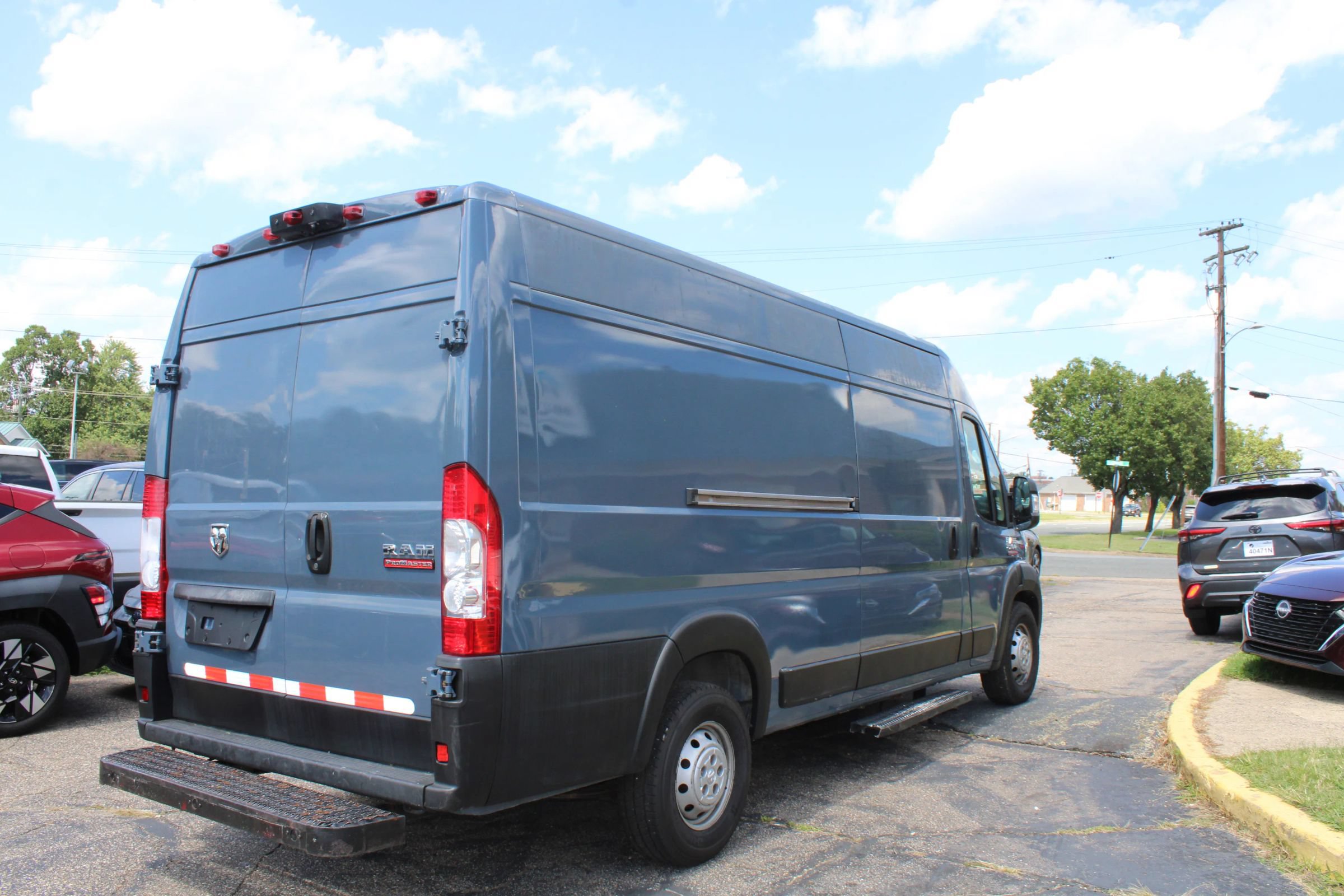 Used 2020 RAM ProMaster 3500 FWD image 6