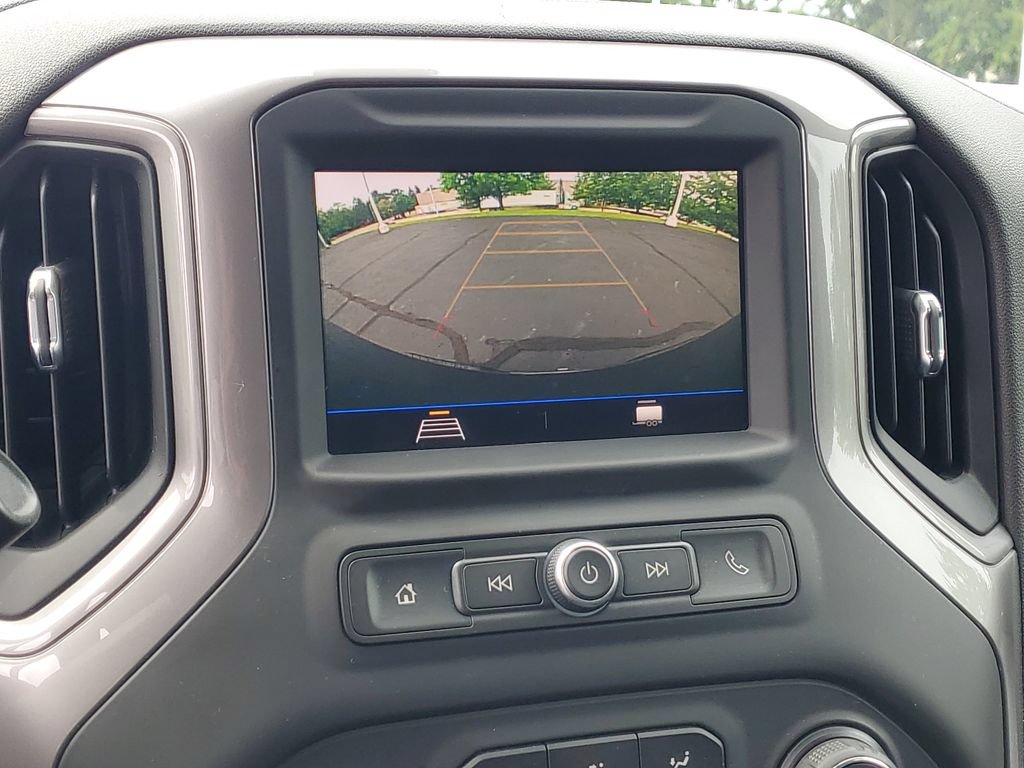 Certified 2020 Chevrolet Silverado 1500 Custom w/ Custom Value Package AWD/4WD image 13