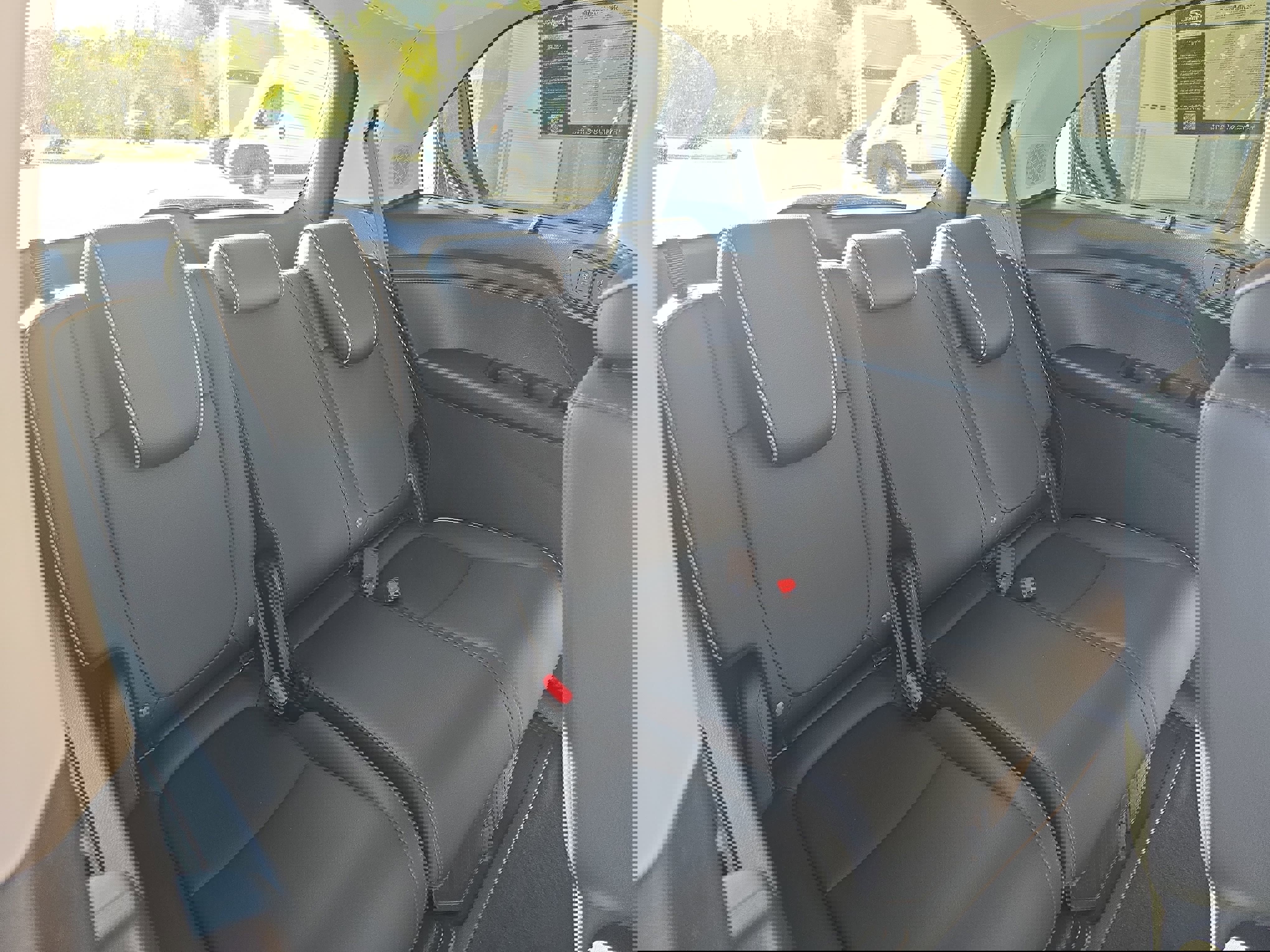 Used 2025 Honda Odyssey Elite image 12