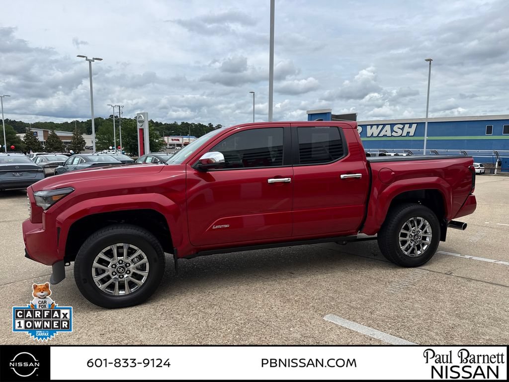 Used 2025 Toyota Tacoma Limited AWD/4WD image 11