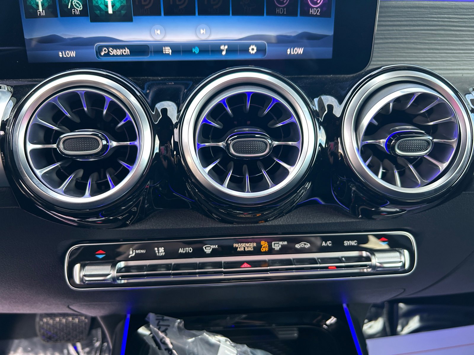 New 2026 Mercedes-Benz GLB 250 4MATIC image 16