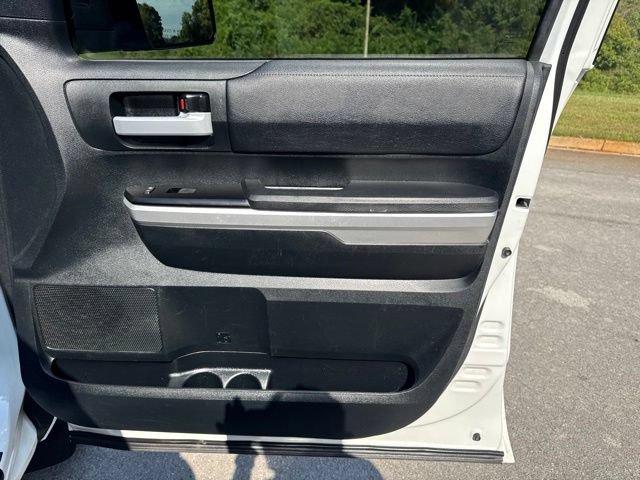 Used 2017 Toyota Tundra SR5 AWD/4WD image 9