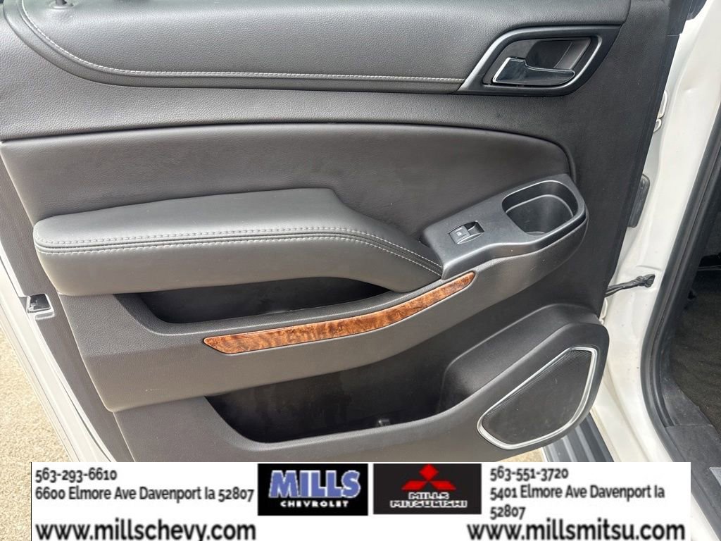 Used 2017 Chevrolet Suburban Premier AWD/4WD image 25