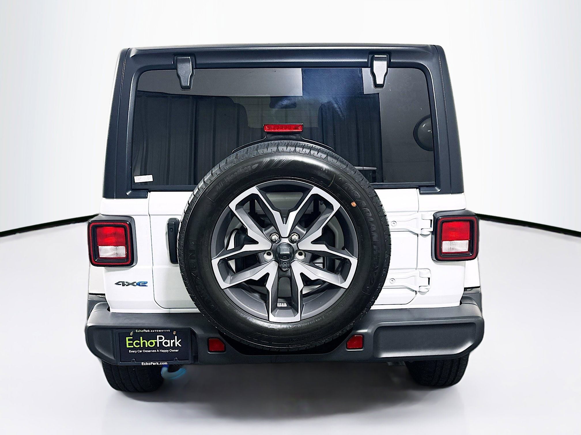 Used 2024 Jeep Wrangler Unlimited w/ Convenience Group AWD/4WD image 7