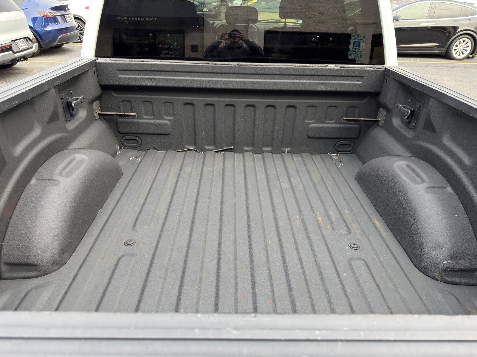 Used 2015 Ford F150 XLT w/ Equipment Group 301A Mid AWD/4WD image 27