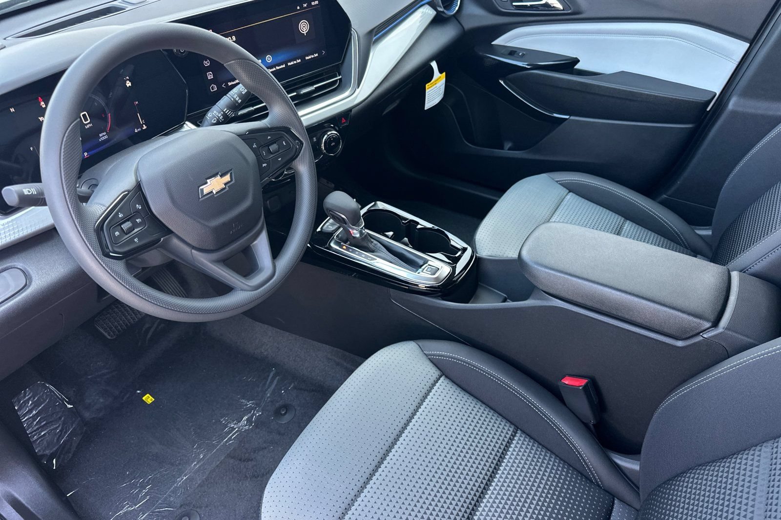 New 2026 Chevrolet Trax LT FWD image 10