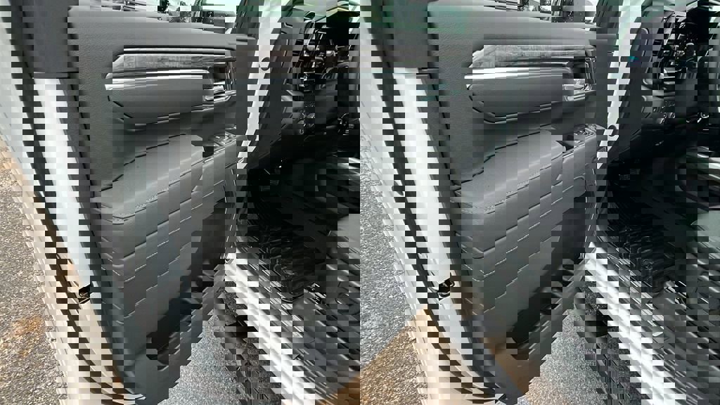 New 2026 Chevrolet Silverado 3500 LTZ w/ LTZ Plus Package image 11