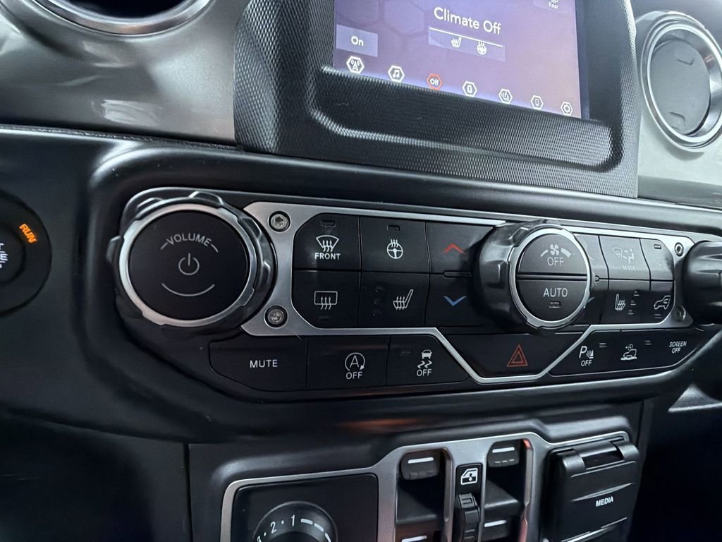 Used 2020 Jeep Gladiator Overland w/ Safety Group image 14