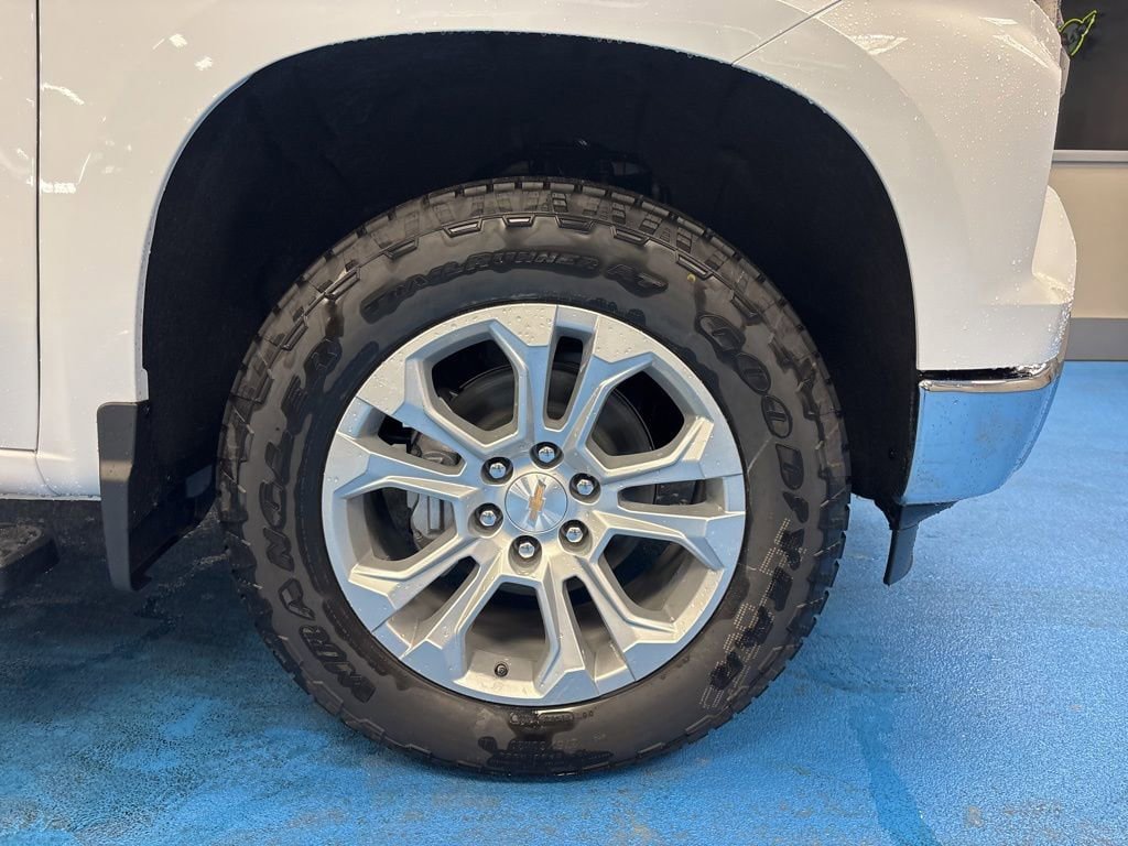 New 2026 Chevrolet Silverado 1500 LTZ image 3
