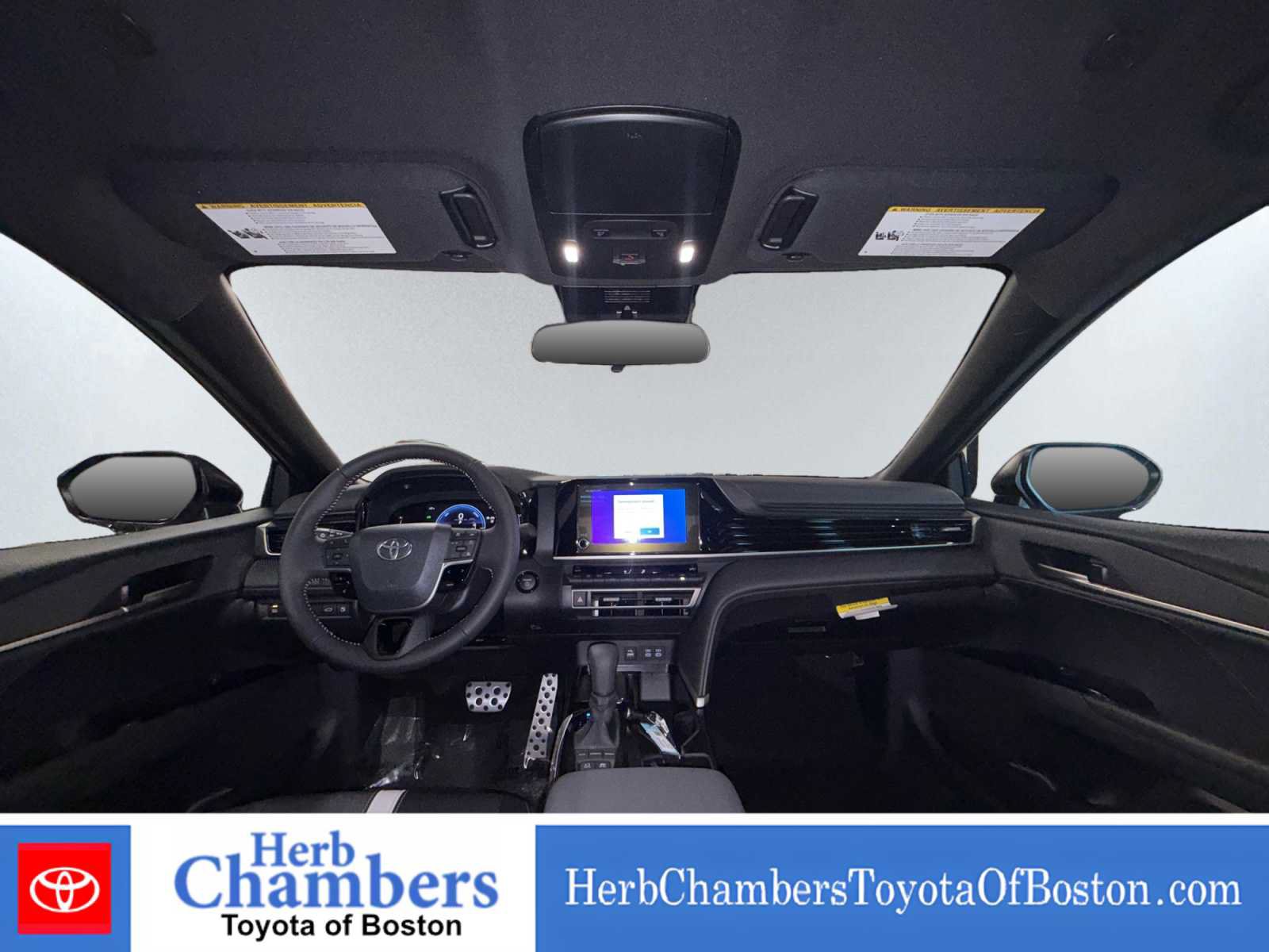 Used 2026 Toyota Camry SE FWD image 6