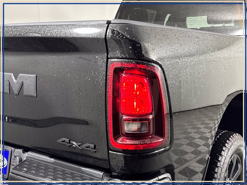 Used 2025 RAM 2500 Big Horn AWD/4WD image 11