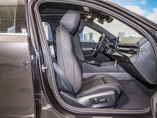 Used 2026 BMW i5 eDrive40 image 21