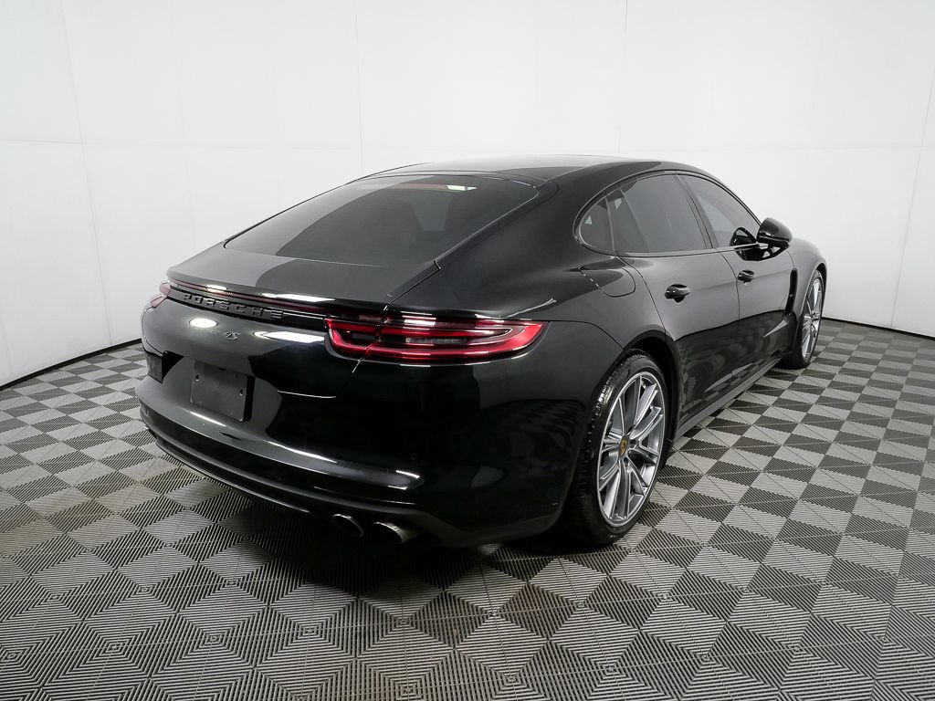 Certified 2018 Porsche Panamera 4S image 31
