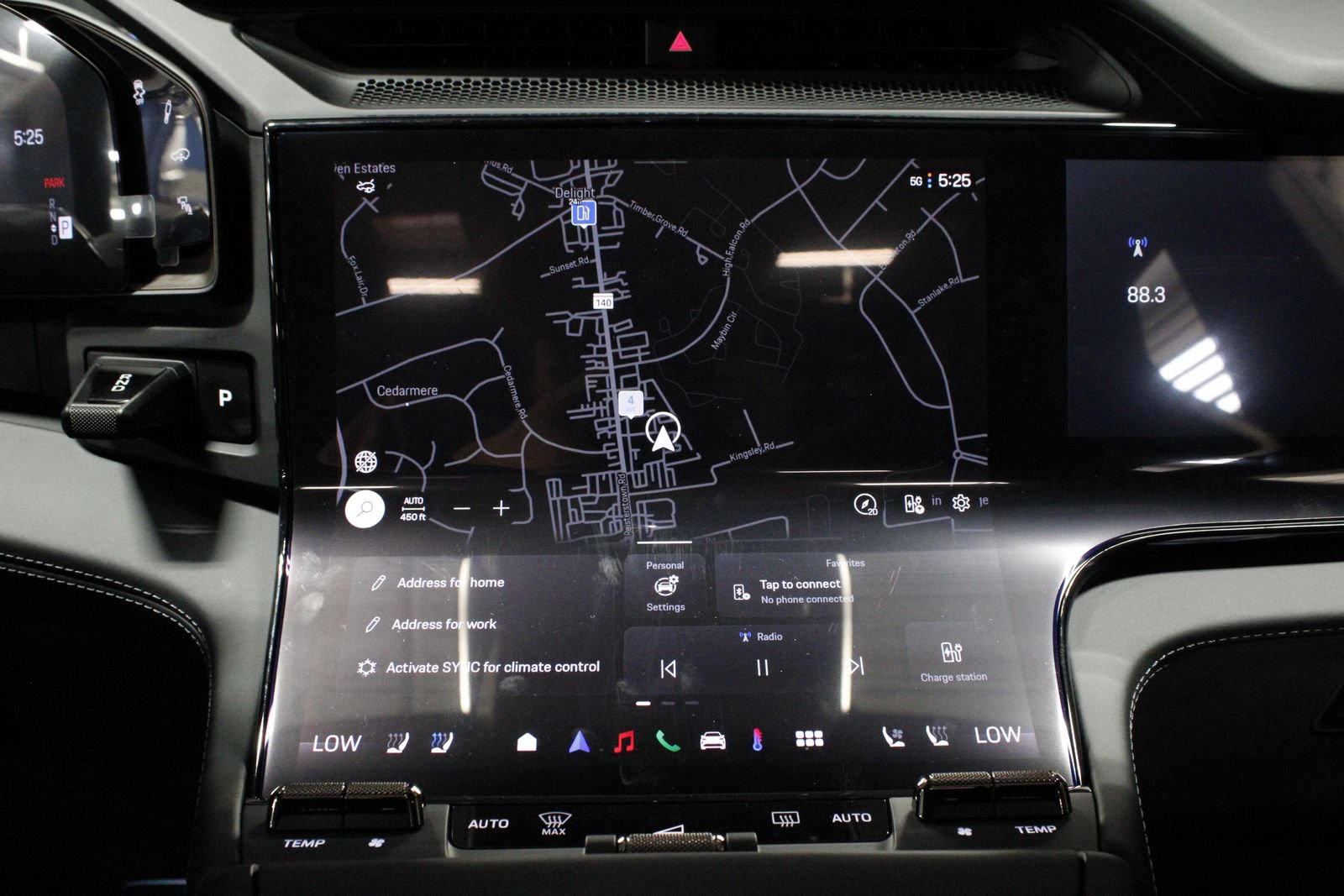 New 2026 Porsche Cayenne Electric Coupe AWD/4WD image 26
