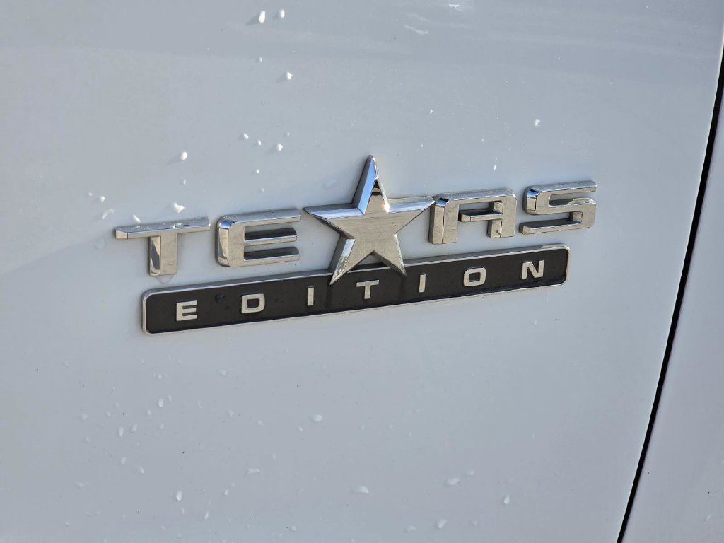 Used 2019 Chevrolet Silverado 1500 LT w/ Texas Edition RWD image 7