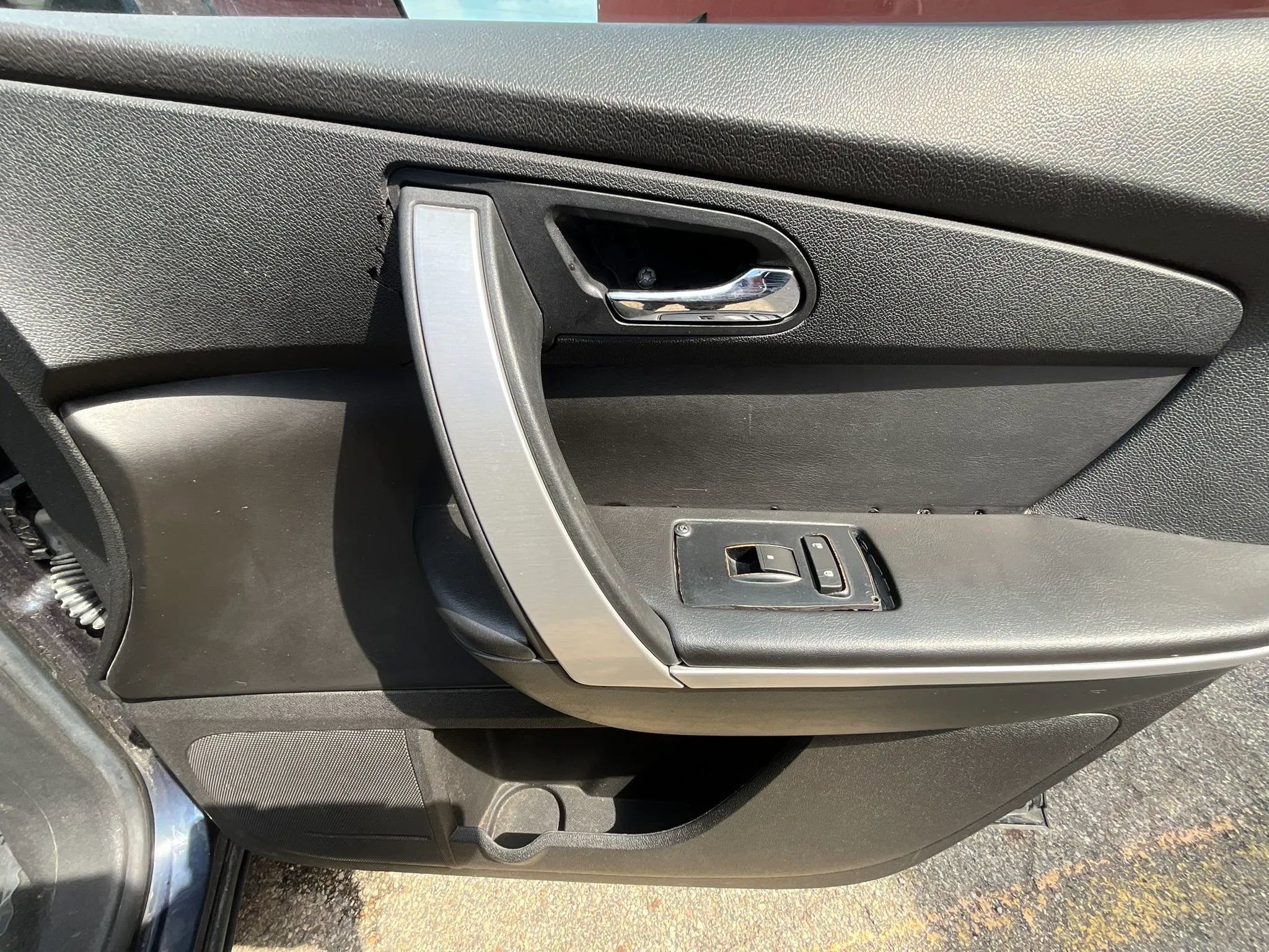 Used 2016 Chevrolet Traverse LTZ AWD/4WD image 32