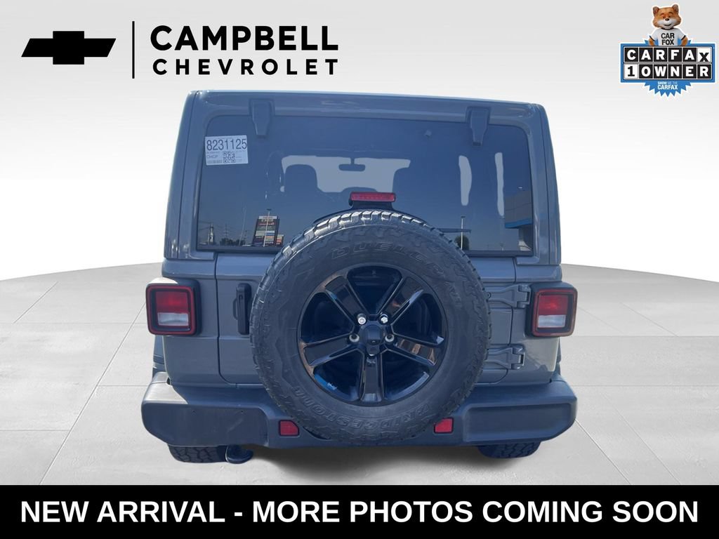 Used 2023 Jeep Wrangler Unlimited Sahara AWD/4WD image 4