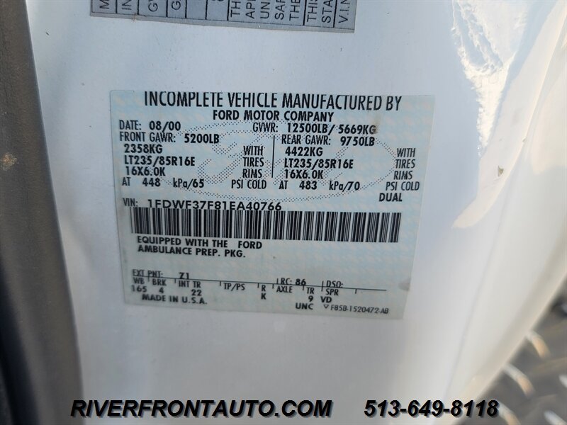Used 2001 Ford F350 4x4 Regular Cab DRW Super Duty image 28
