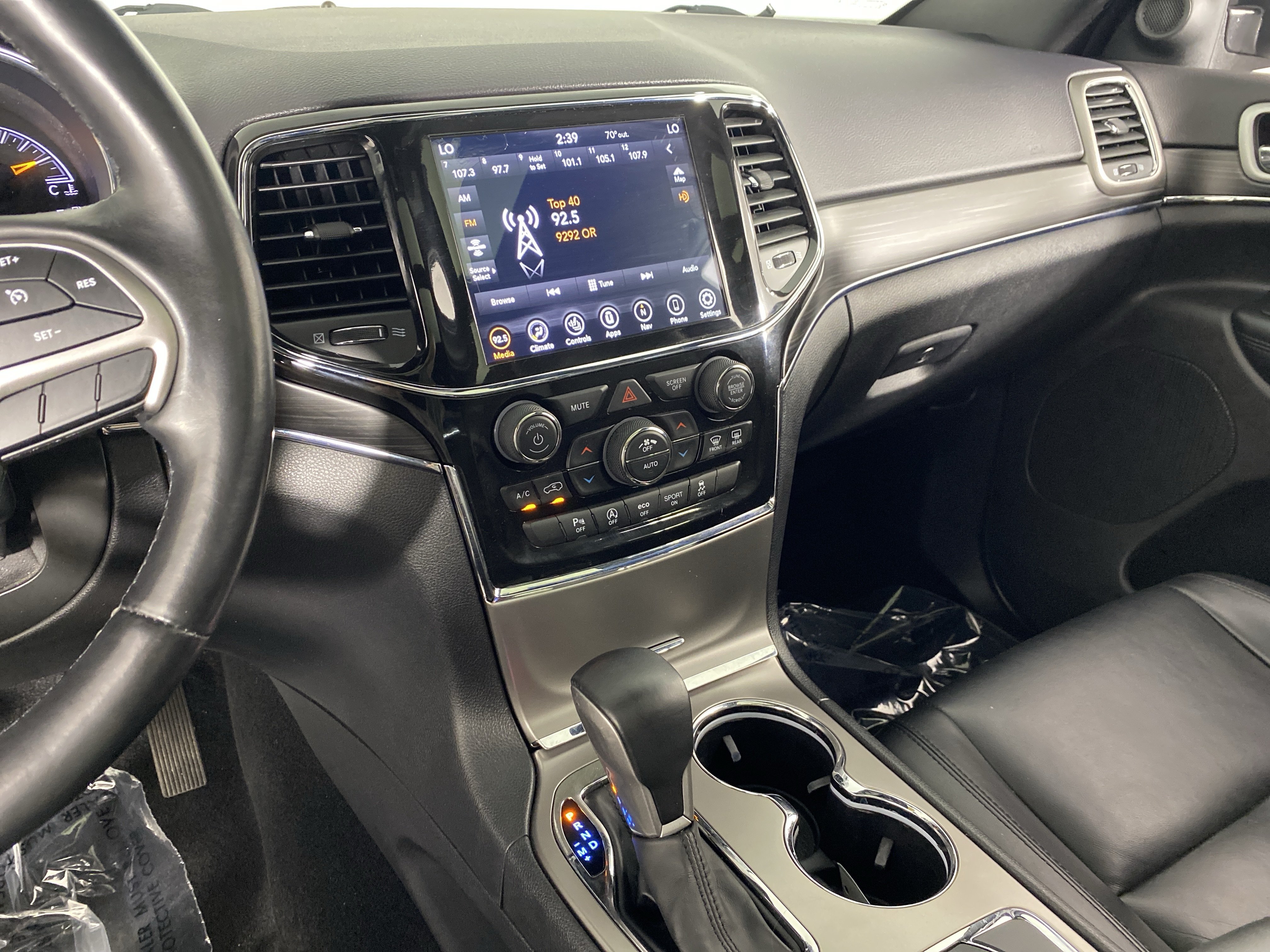 Used 2021 Jeep Grand Cherokee Limited w/ Sun & Sound Group AWD/4WD image 29