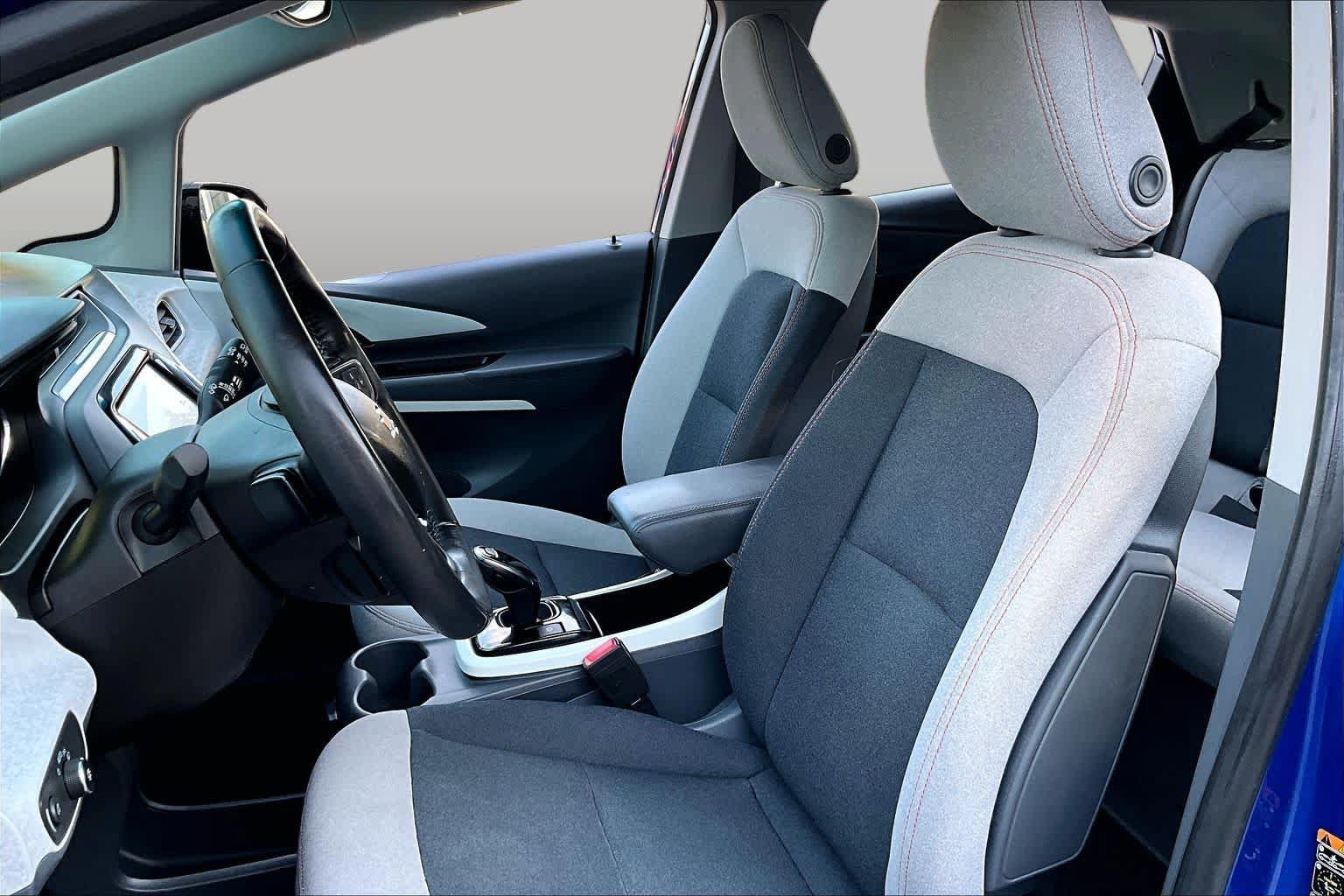 Used 2019 Chevrolet Bolt LT FWD image 7