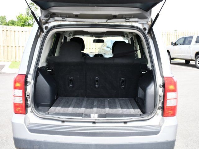 Used 2015 Jeep Patriot Sport w/ Power Value Group AWD/4WD image 22