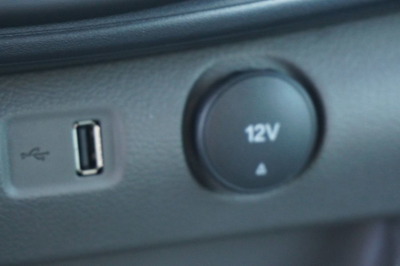 New 2025 Ford Transit 250 148 Medium Roof image 18