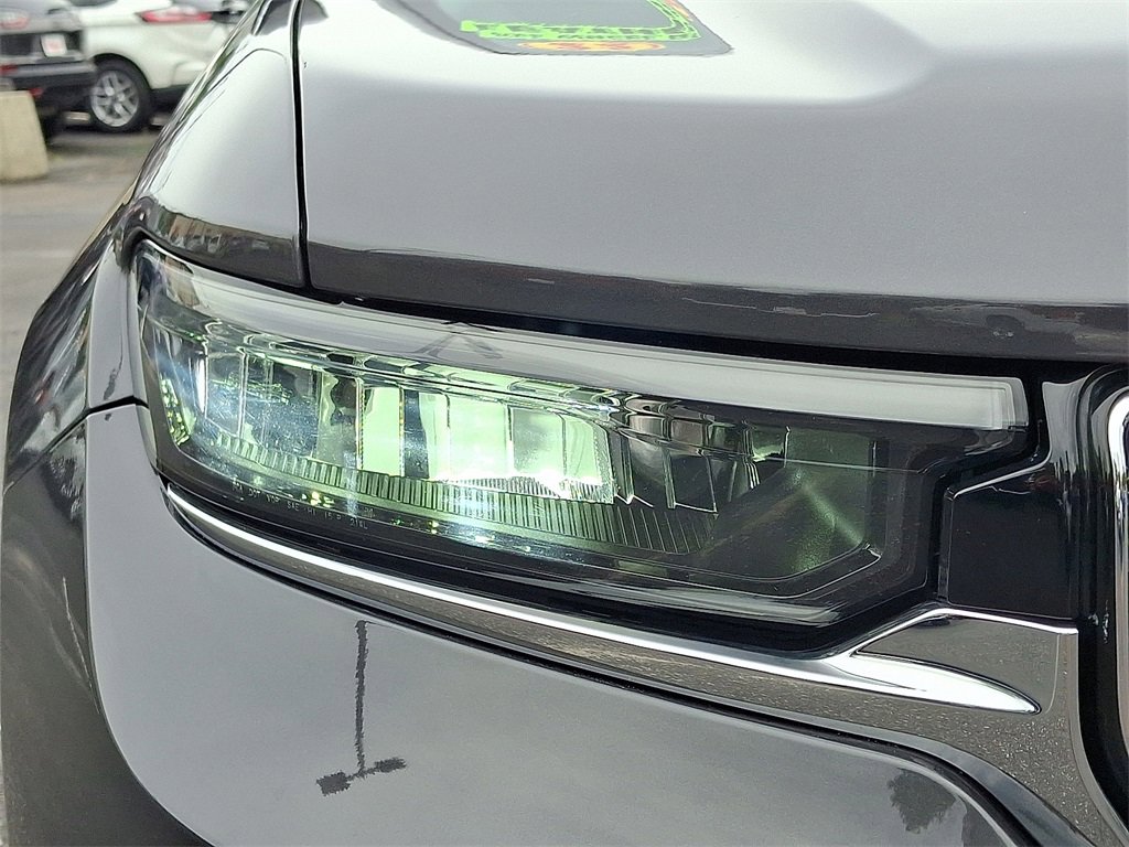 Used 2022 Jeep Grand Cherokee L Limited w/ Luxury Tech Group II image 9