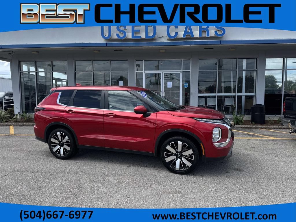 Used 2025 Mitsubishi Outlander AWD image 1