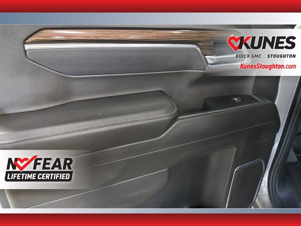 Used 2025 Chevrolet Silverado 1500 LT image 40