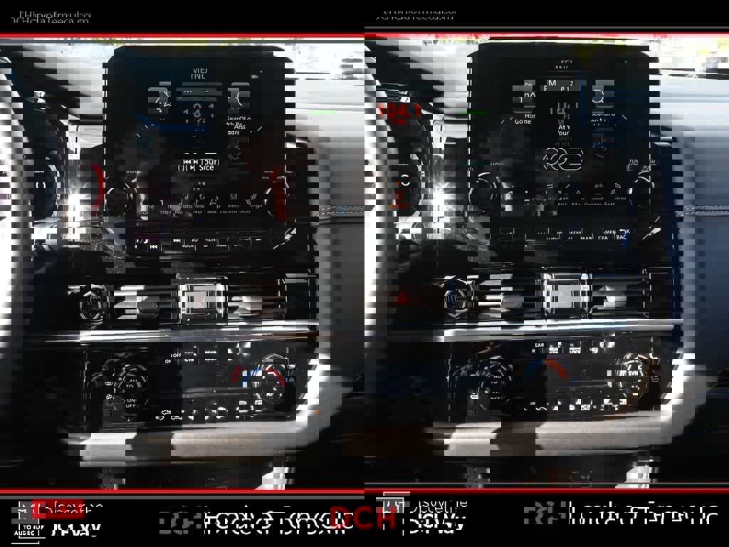 Used 2022 Nissan Pathfinder Platinum w/ Cargo Package image 12