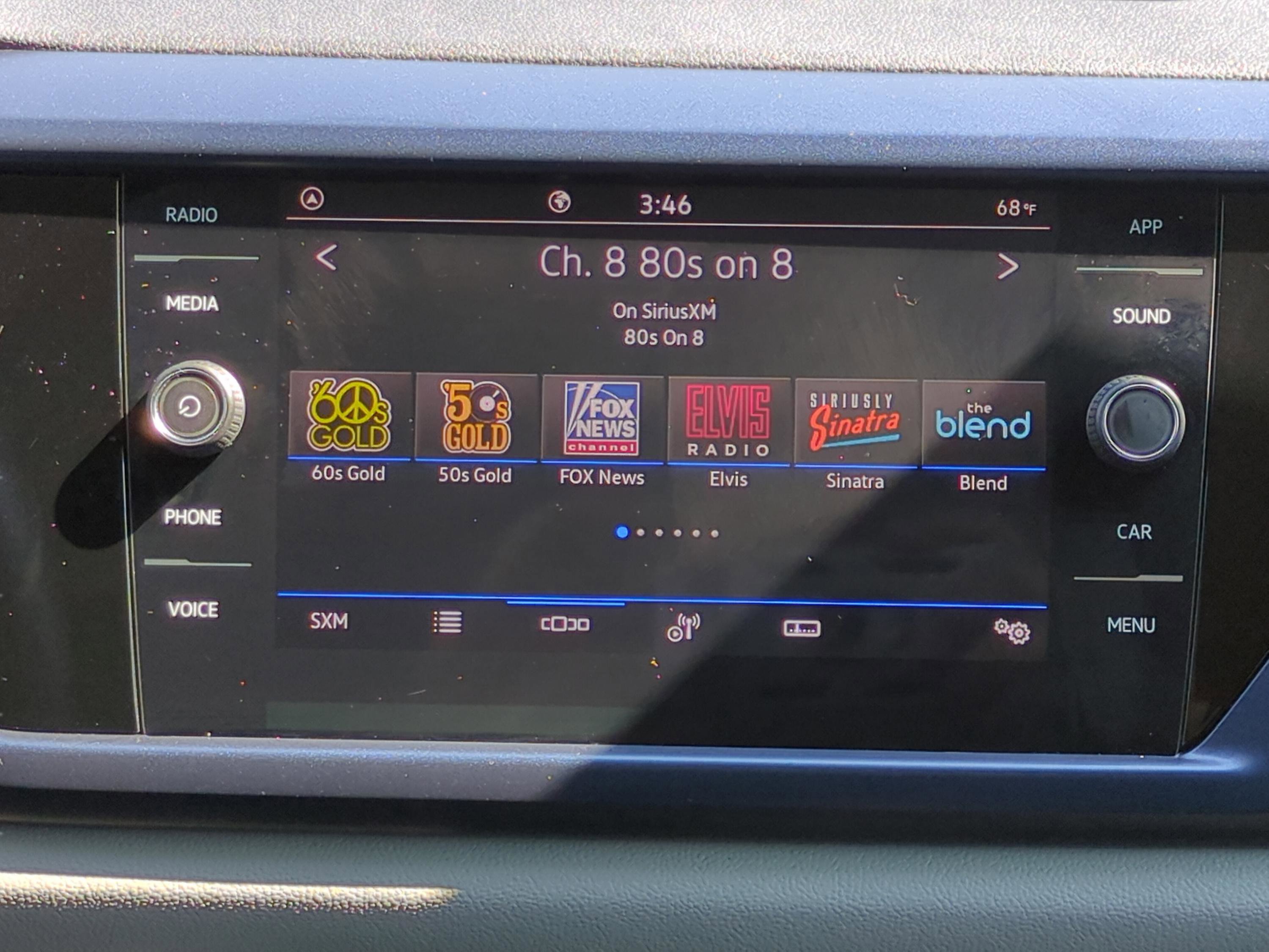 Used 2023 Volkswagen Taos SE image 17