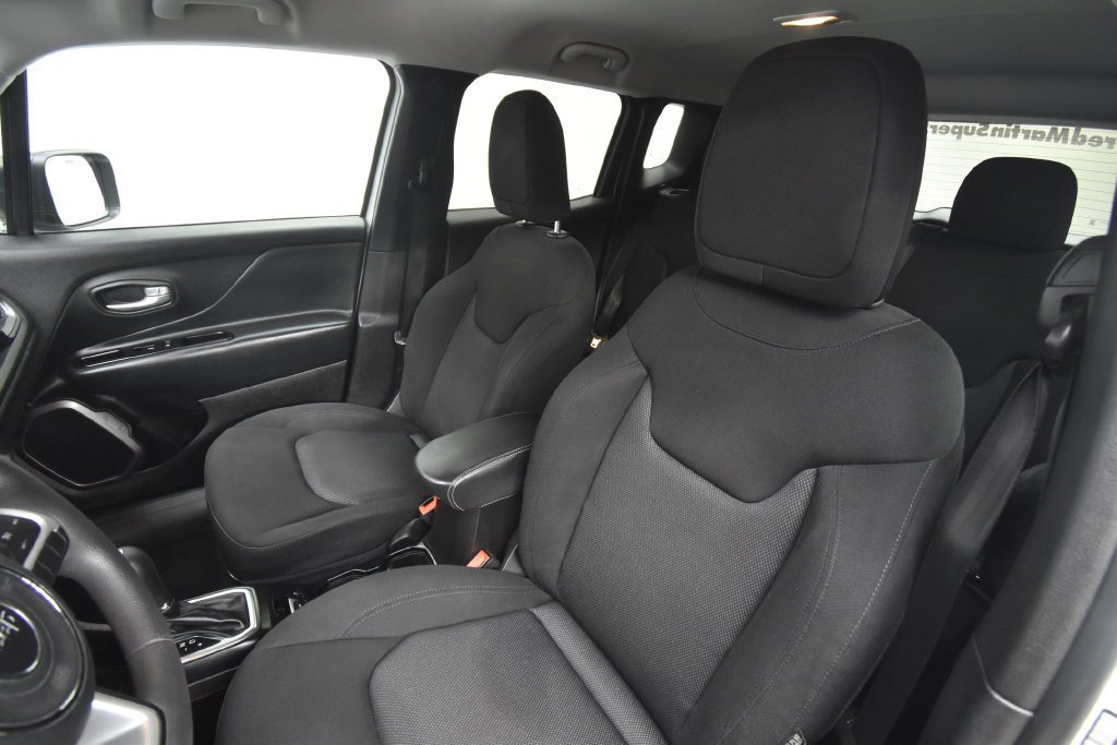 Used 2023 Jeep Renegade Latitude AWD/4WD image 14