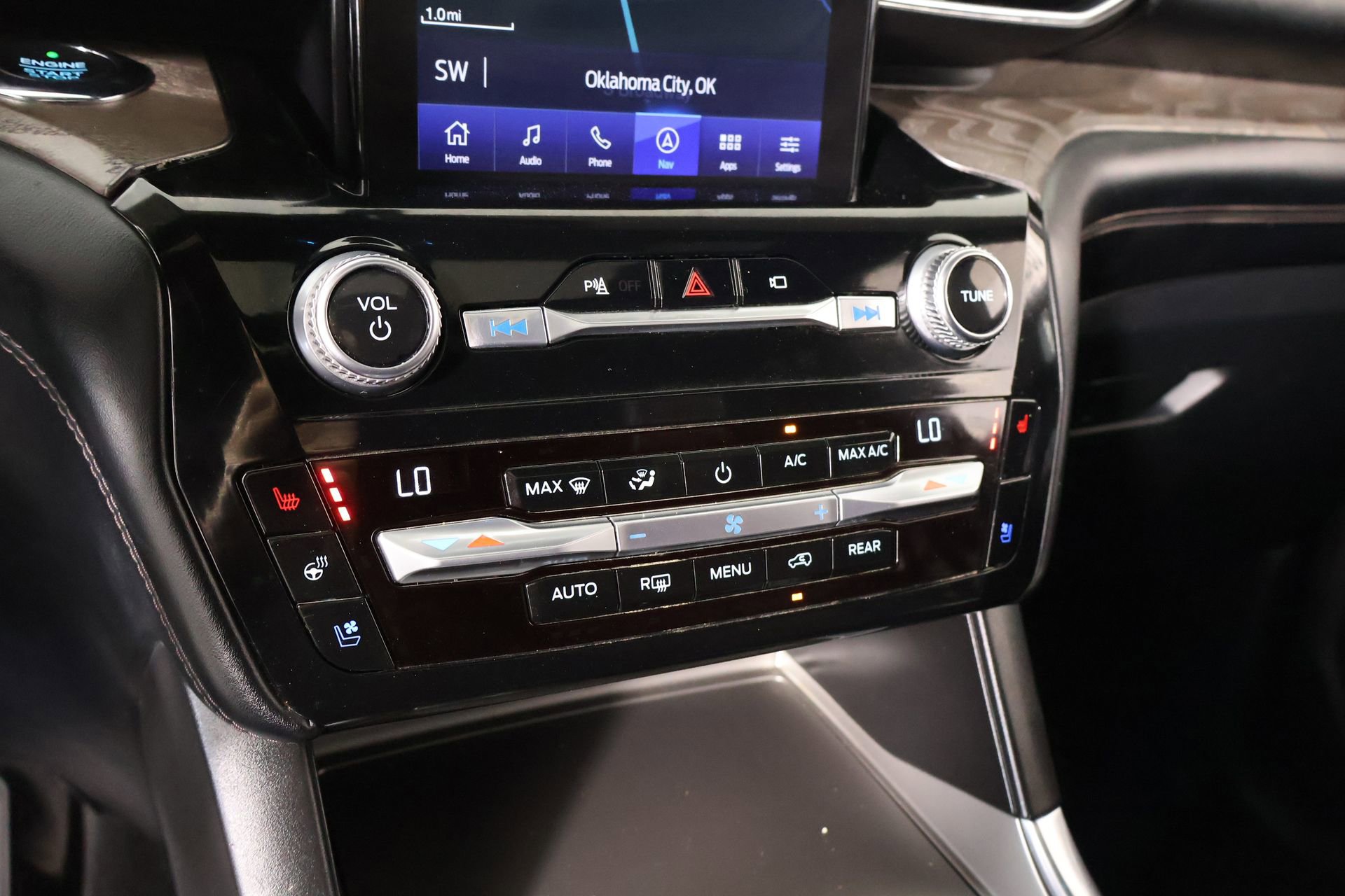 Used 2021 Ford Explorer Platinum w/ Equipment Group 601A image 8