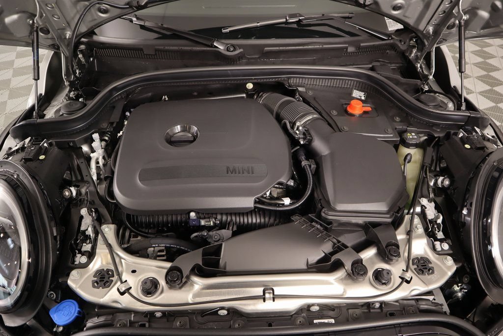 New 2025 MINI Cooper 2-Door Hardtop FWD image 20